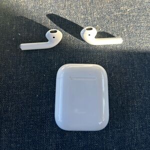 Apple AirPods 2nd generation